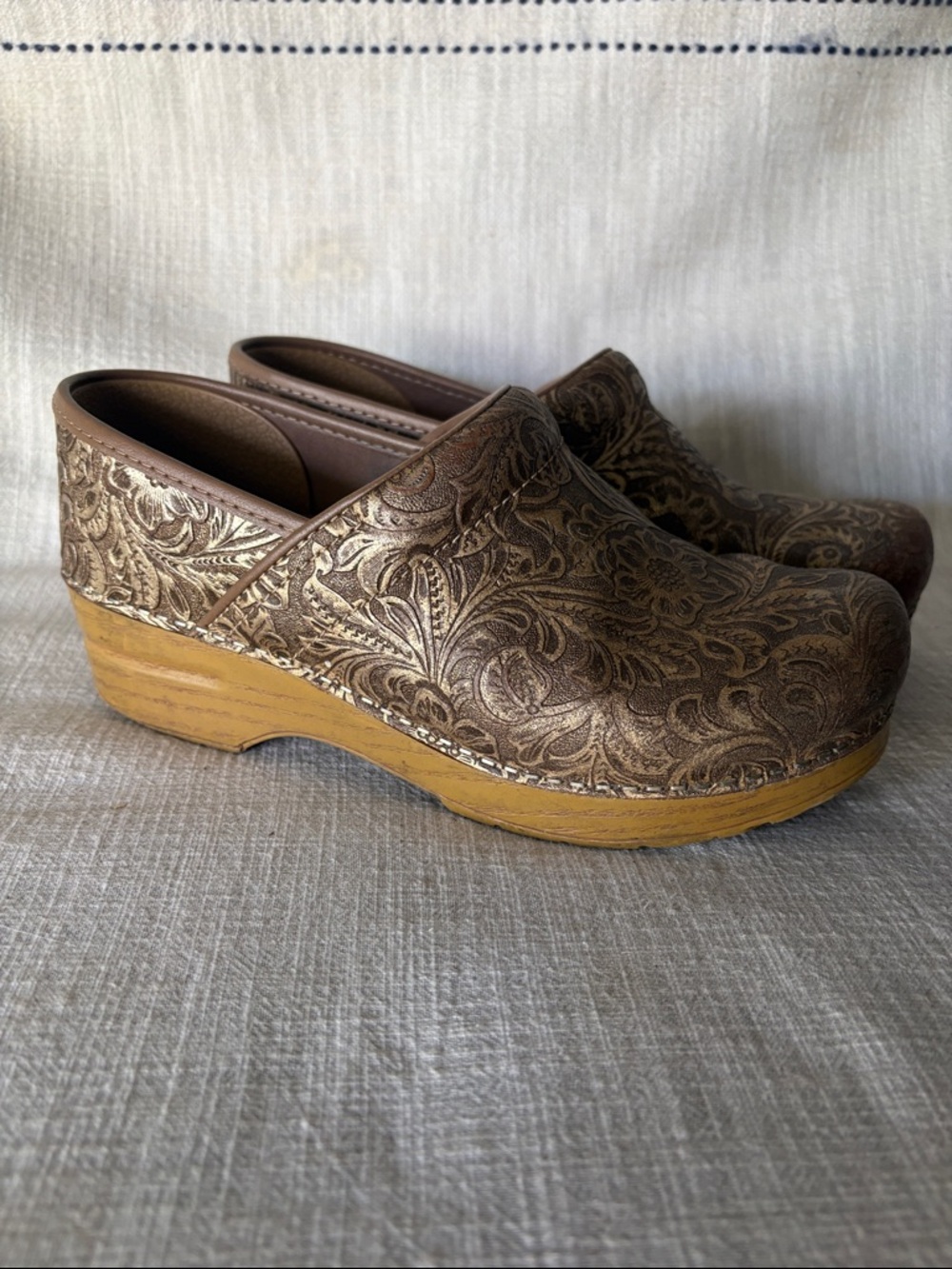 Dansko Brown Metallic Floral Tooled Leather Clogs - Picture 1 of 7